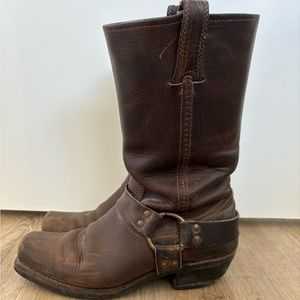 Frye motorcycle engineering boots! Genuine leather! Size 9!